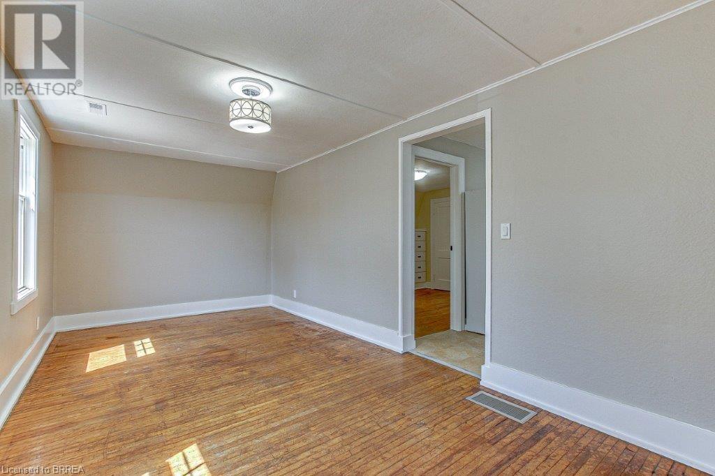 233 James Street, Delhi, Ontario N4B 2A9 - Photo 9 - 40630235