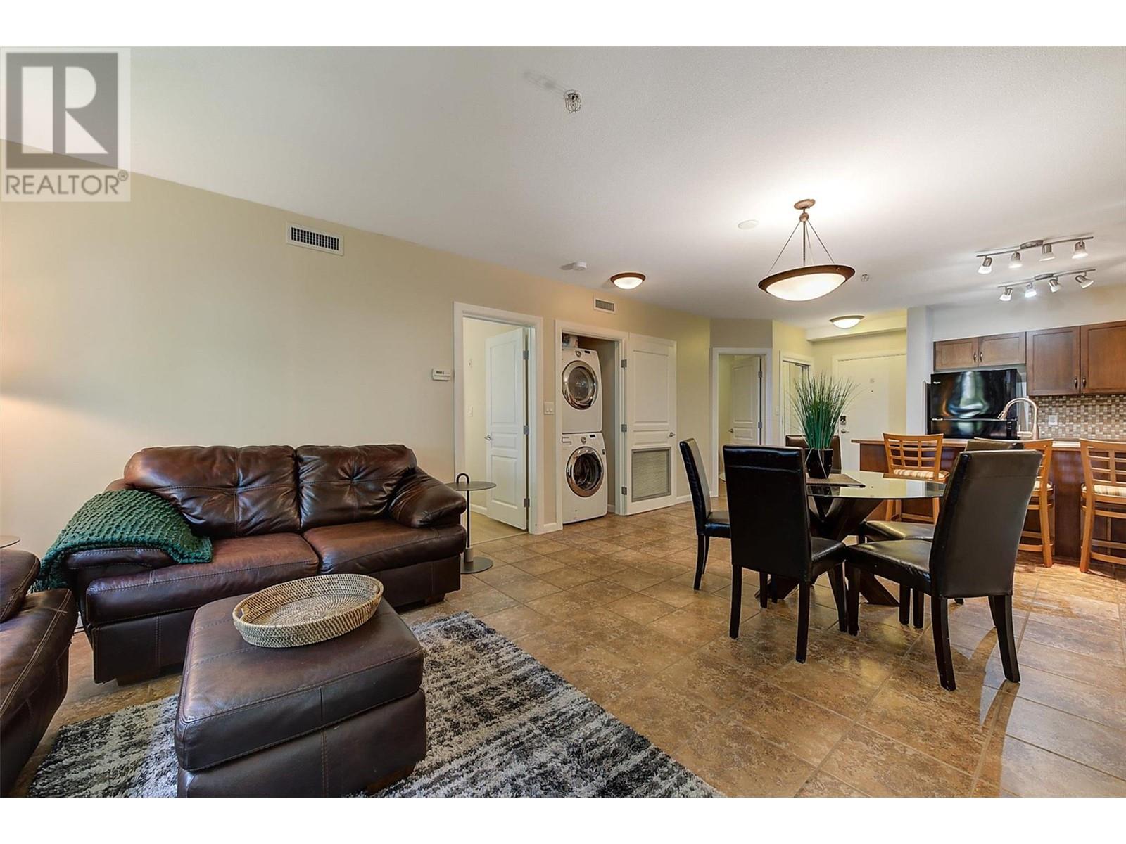 654 Cook Road Unit# 242 Kelowna