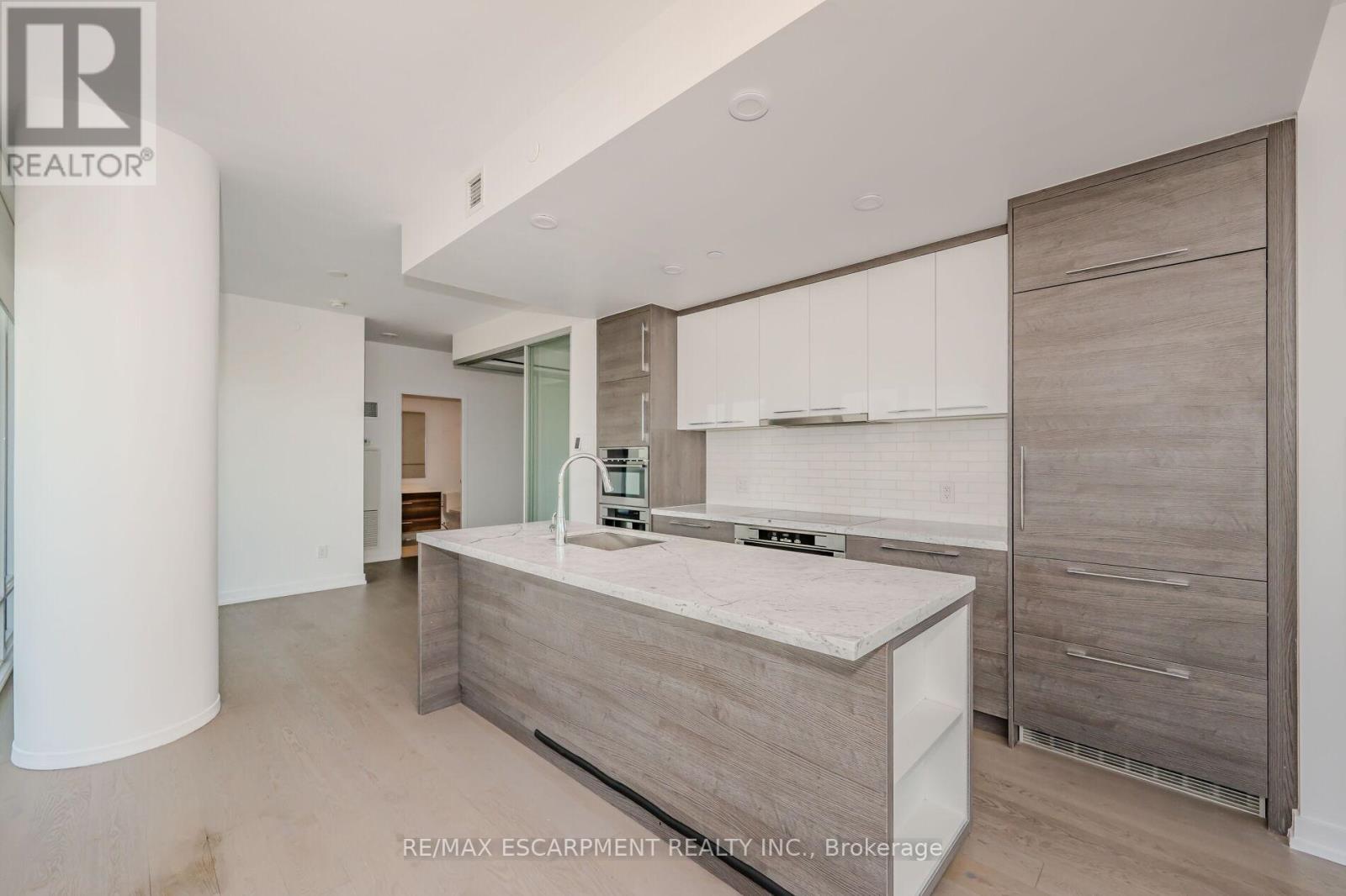 2816 - 488 University Avenue, Toronto (University), Ontario  M5G 0C1 - Photo 10 - C9269561