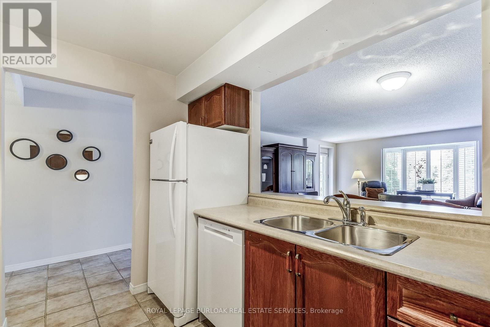 B403 - 216 Plains Road W, Burlington (Bayview), Ontario  L7T 4K8 - Photo 10 - W9269599