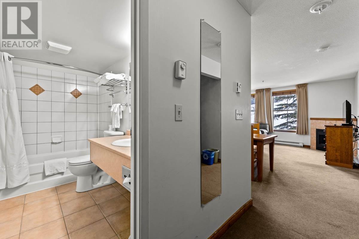 202-3160 Creekside Way, Sun Peaks, British Columbia  V0E 5N0 - Photo 11 - 180547