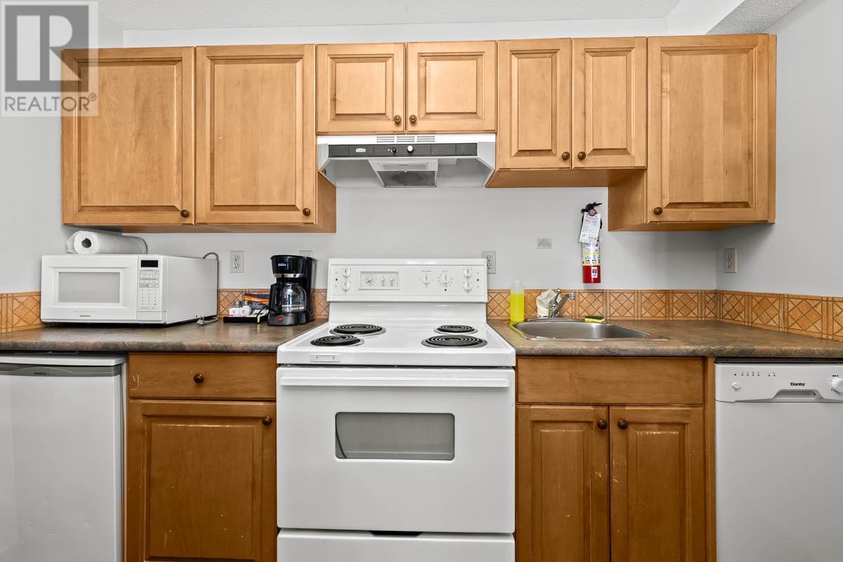 202-3160 Creekside Way, Sun Peaks, British Columbia  V0E 5N0 - Photo 5 - 180547