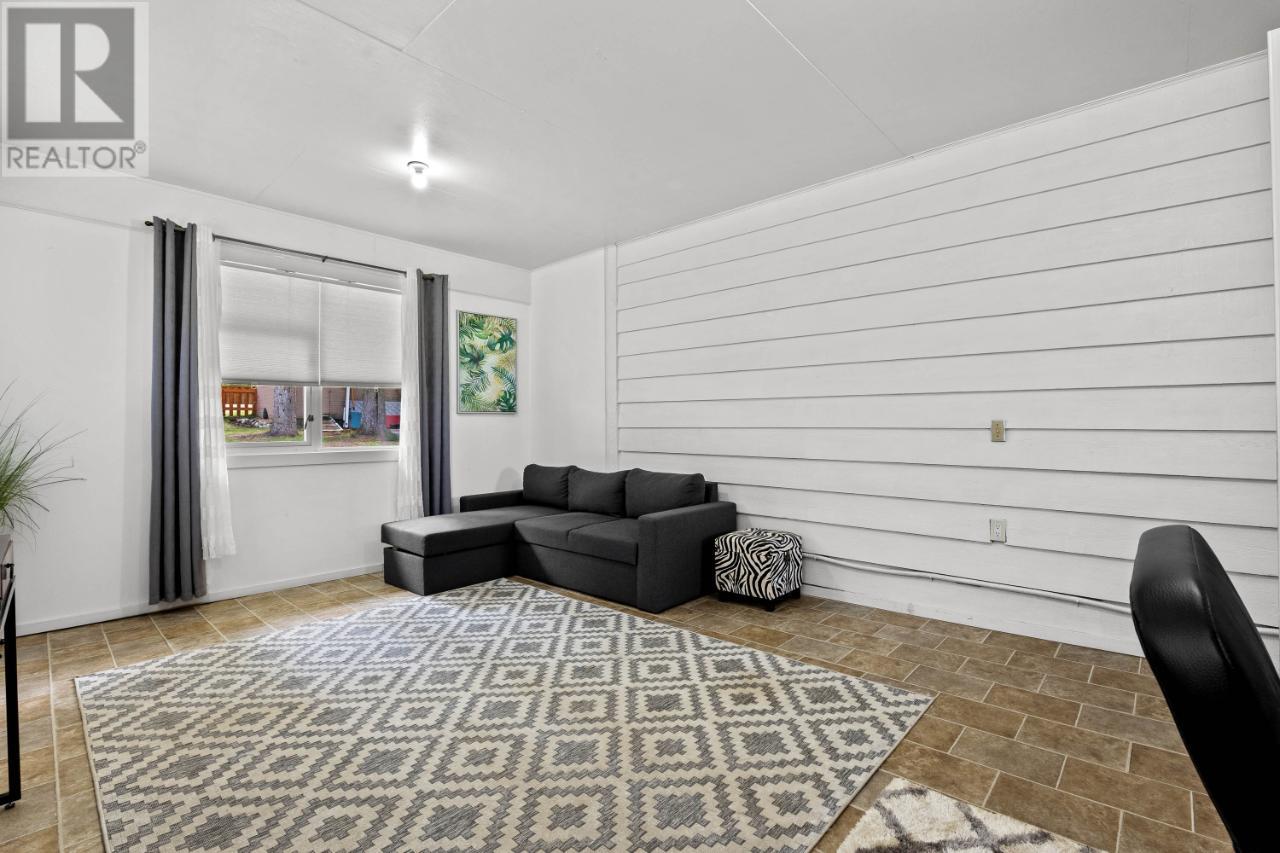 4853 Clearwater Valley Rd, Clearwater, British Columbia  V0E 1N1 - Photo 14 - 180546