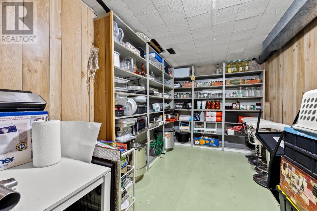 4853 Clearwater Valley Rd, Clearwater, British Columbia  V0E 1N1 - Photo 28 - 180546