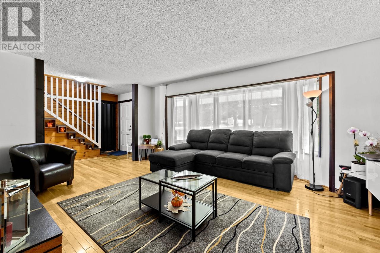 4853 Clearwater Valley Rd, Clearwater, British Columbia  V0E 1N1 - Photo 5 - 180546