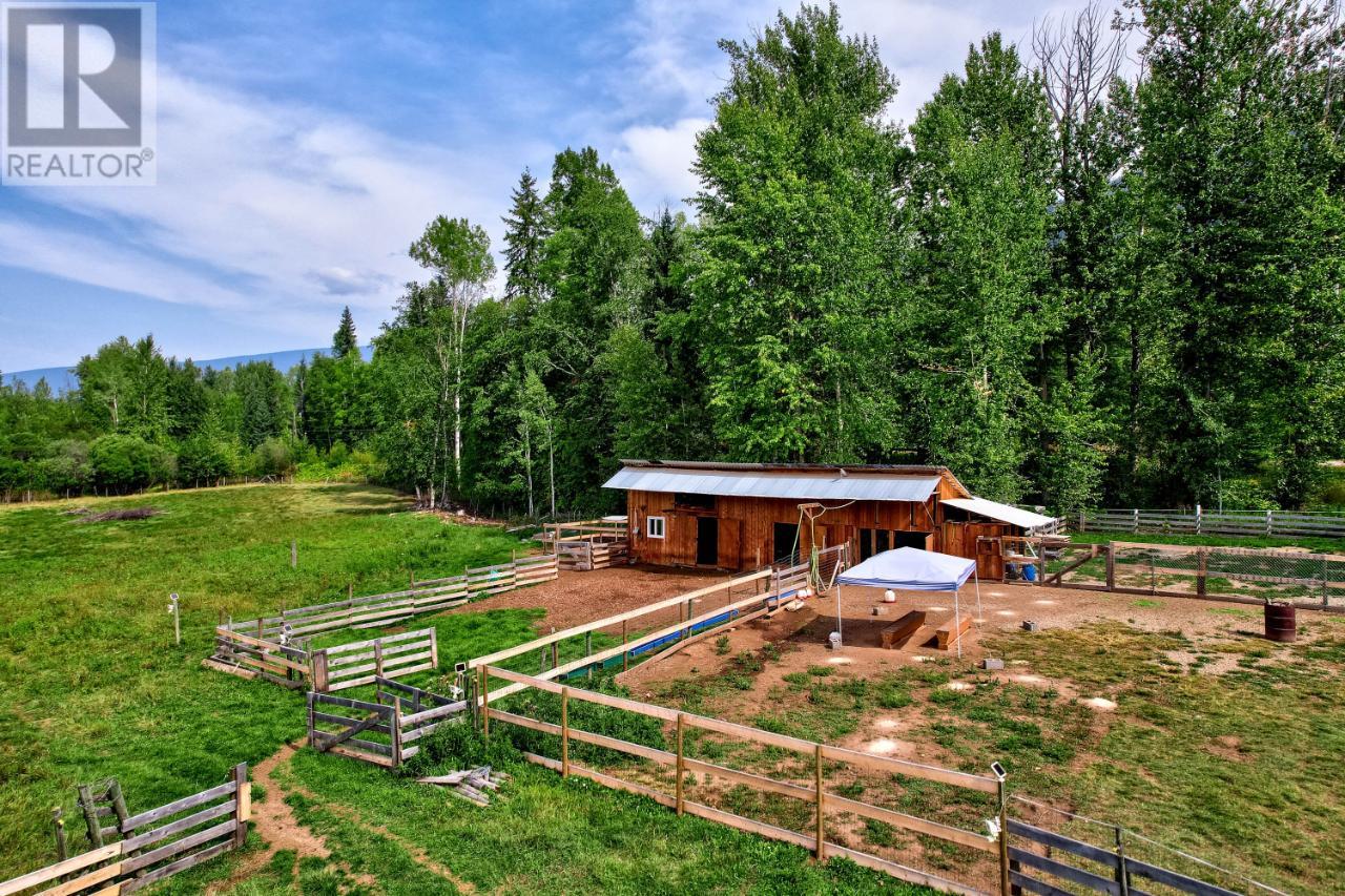 4853 Clearwater Valley Rd, Clearwater, British Columbia  V0E 1N1 - Photo 50 - 180546