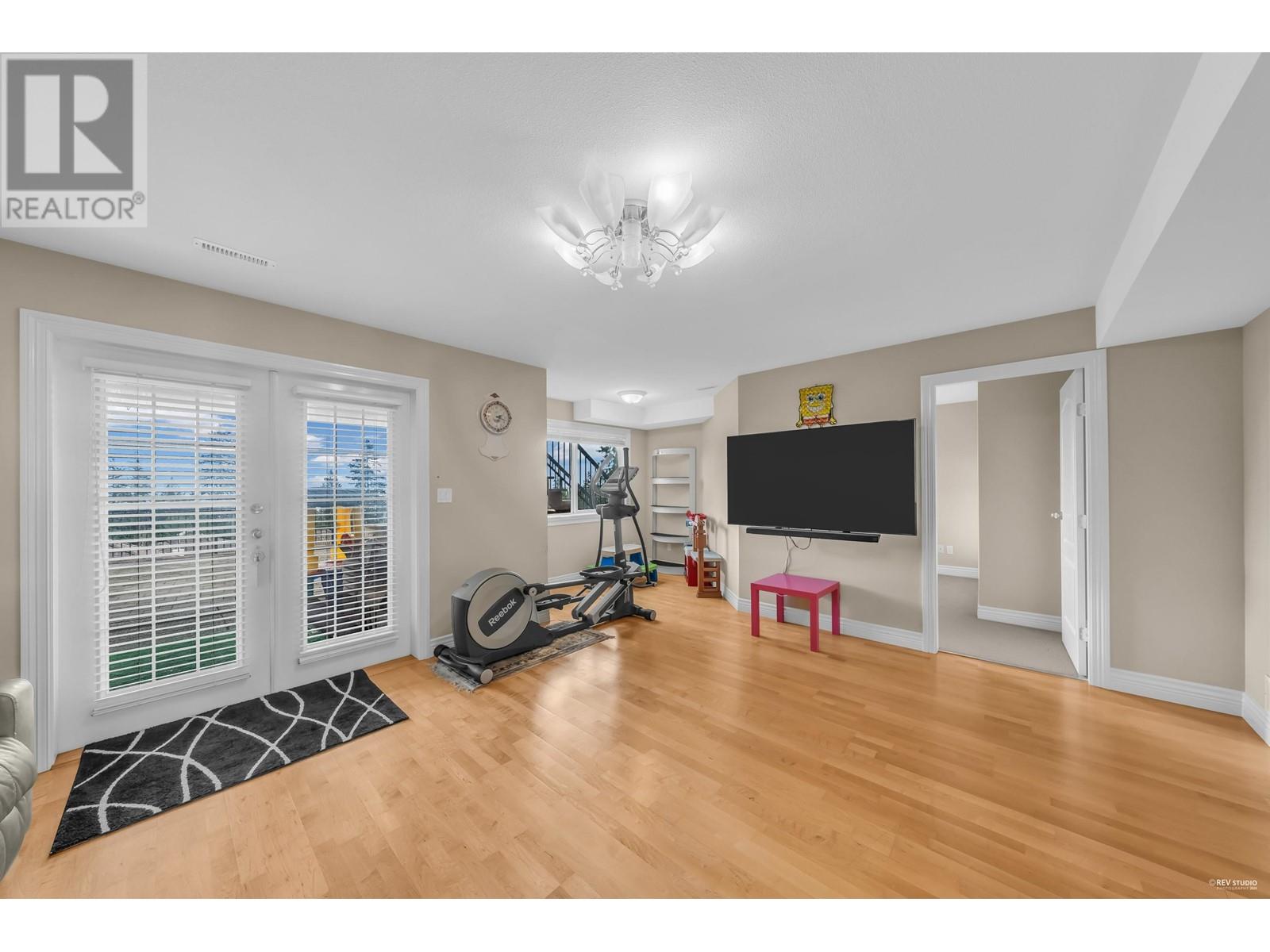 3010 Maplewood Court, Coquitlam, British Columbia  V3E 3P3 - Photo 33 - R2918162