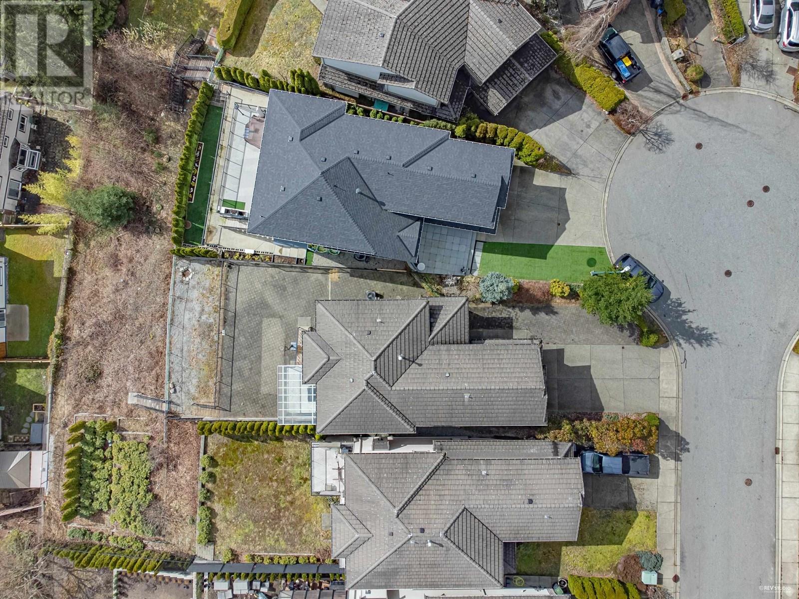 3010 Maplewood Court, Coquitlam, British Columbia  V3E 3P3 - Photo 39 - R2918162