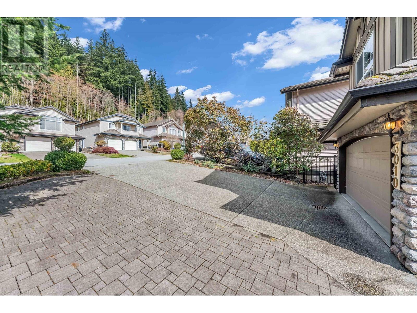 3010 Maplewood Court, Coquitlam, British Columbia  V3E 3P3 - Photo 6 - R2918162
