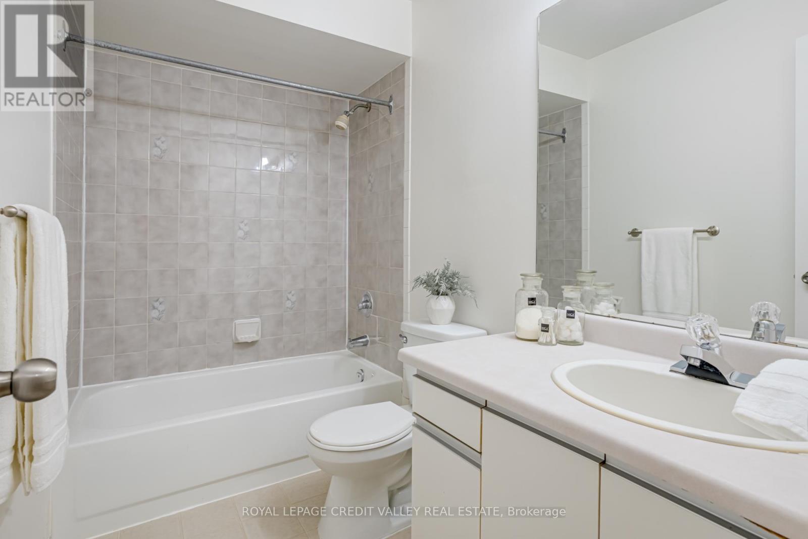 72 - 2275 Credit Valley Road, Mississauga (Central Erin Mills), Ontario  L5M 4N9 - Photo 32 - W9269700