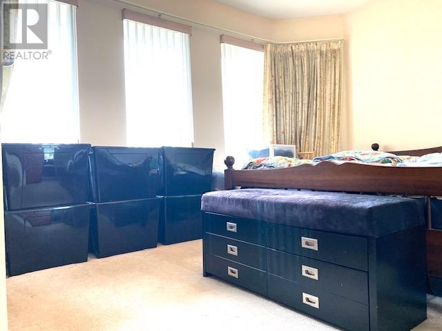 Listing Picture 13 of 20 : 3754 ELMWOOD STREET, Burnaby / 本拿比 - 魯藝地產 Yvonne Lu Group - MLS Medallion Club Member