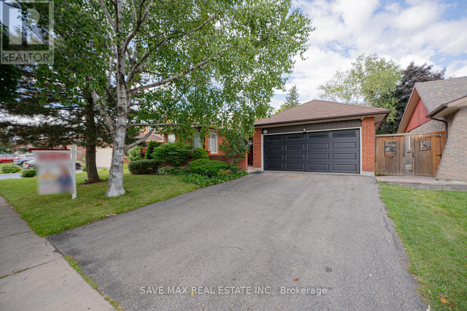 58 Blackthorn Lane, Brampton (Brampton North), Ontario  L6V 3K8 - Photo 1 - W9267317