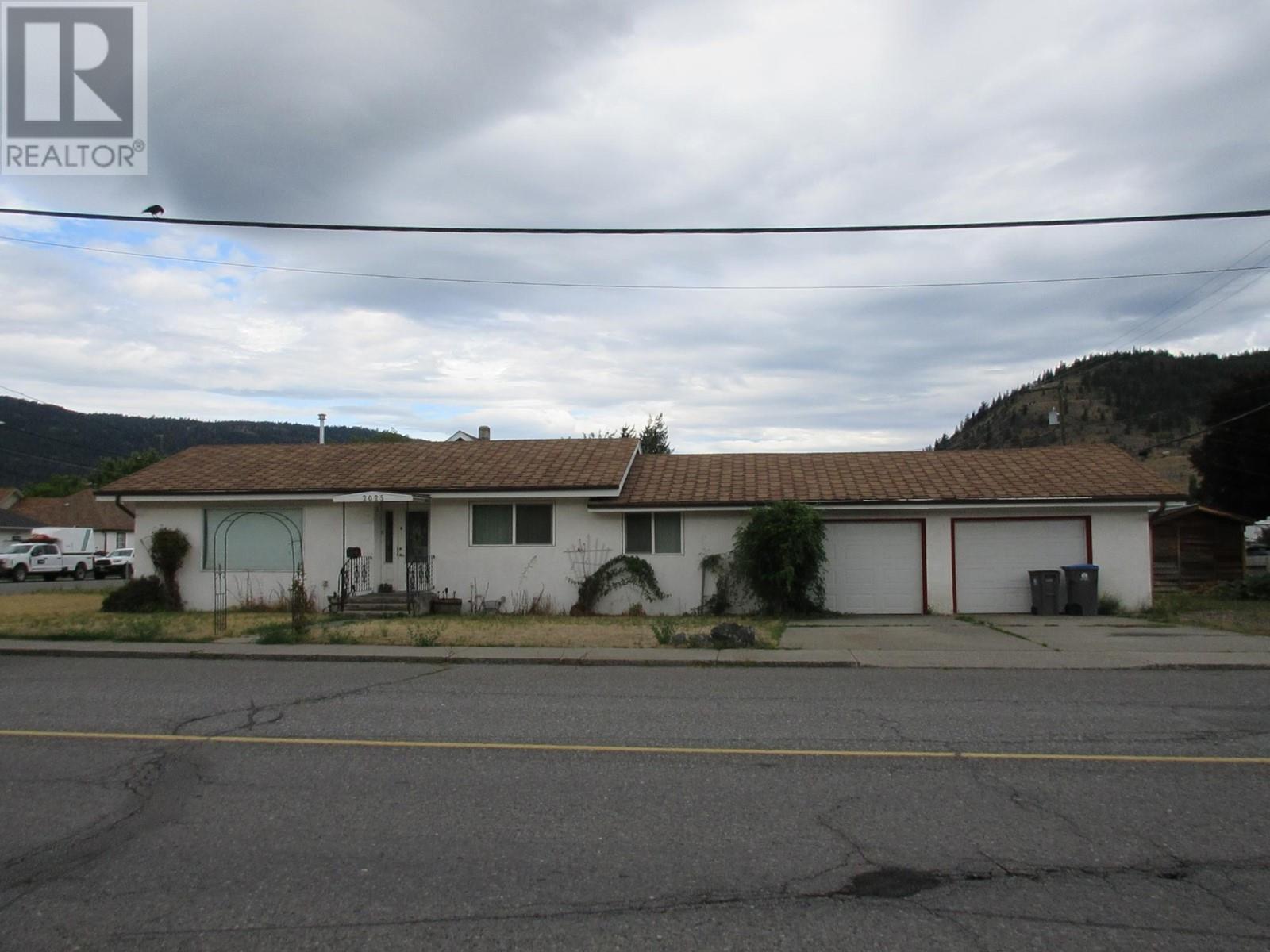 2025 CHAPMAN STREET, merritt, British Columbia