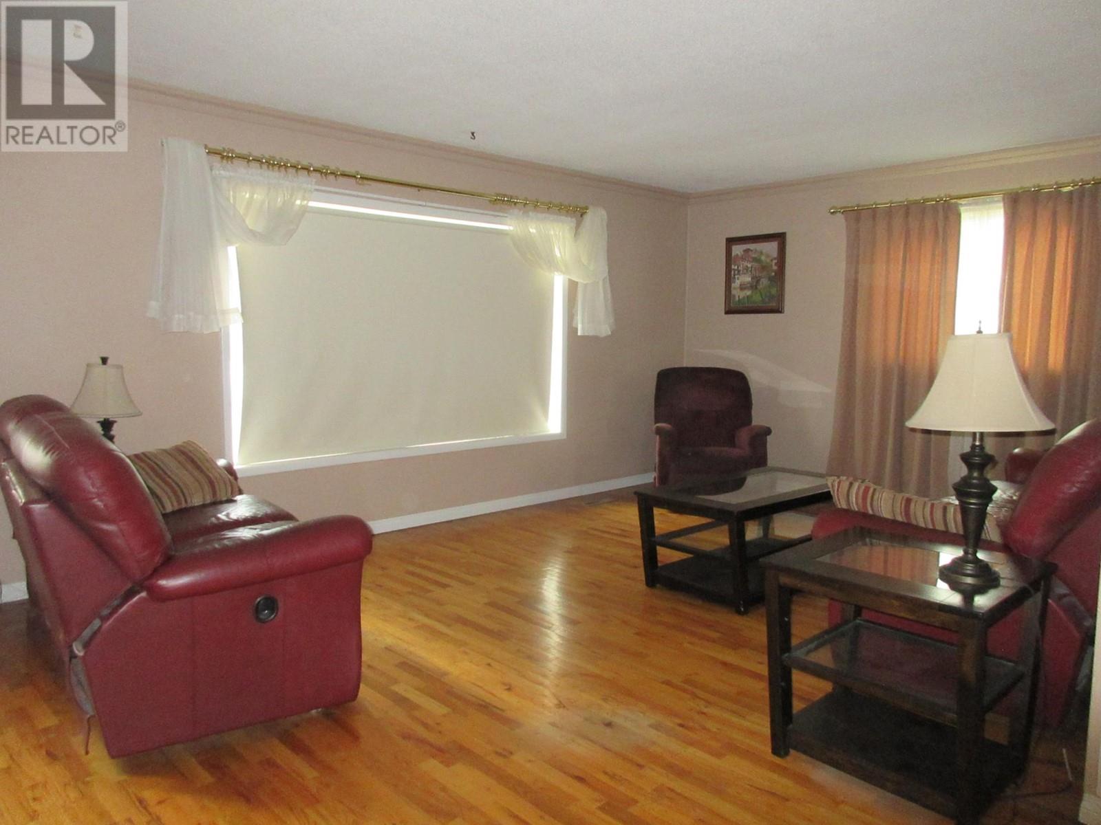 2025 Chapman Street, Merritt, British Columbia  V1K 1B8 - Photo 11 - 180553