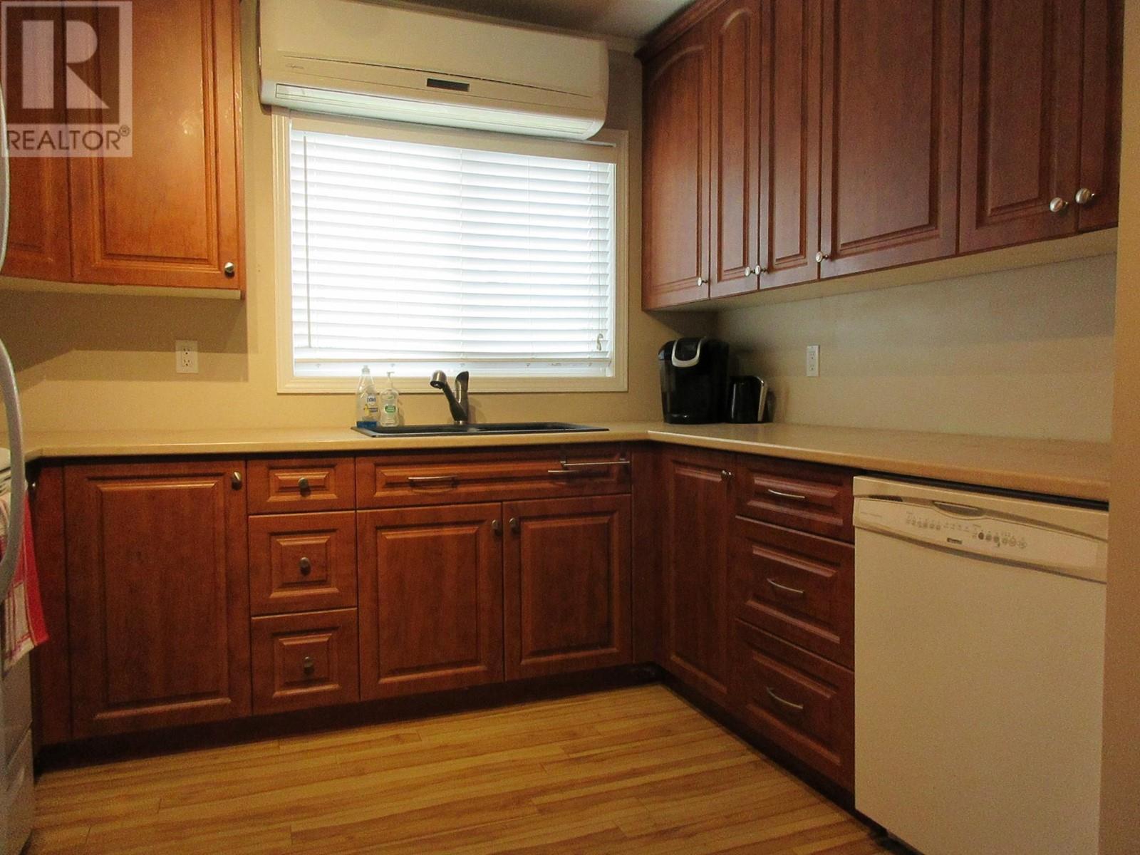 2025 Chapman Street, Merritt, British Columbia  V1K 1B8 - Photo 3 - 180553