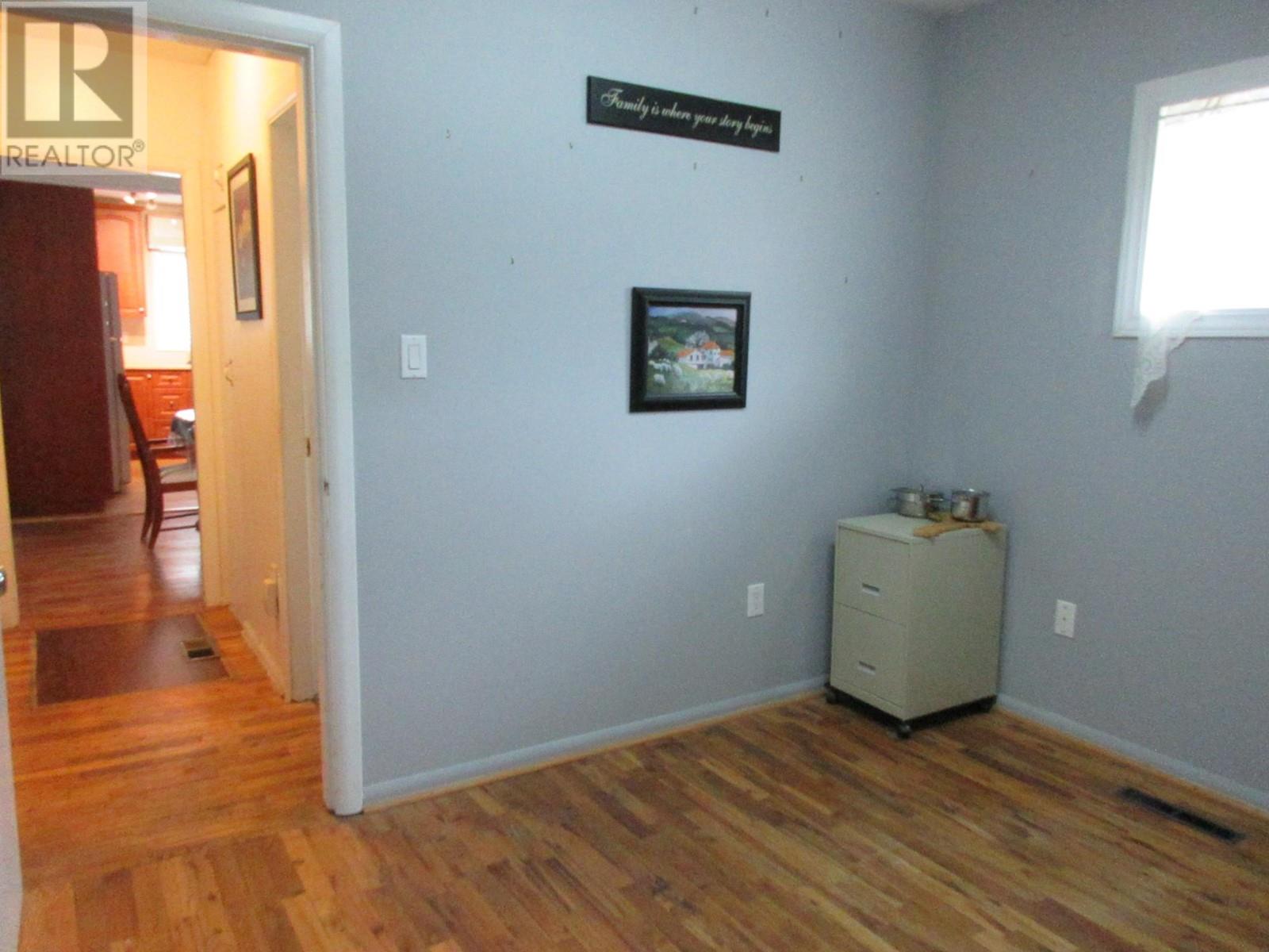 2025 Chapman Street, Merritt, British Columbia  V1K 1B8 - Photo 18 - 180553