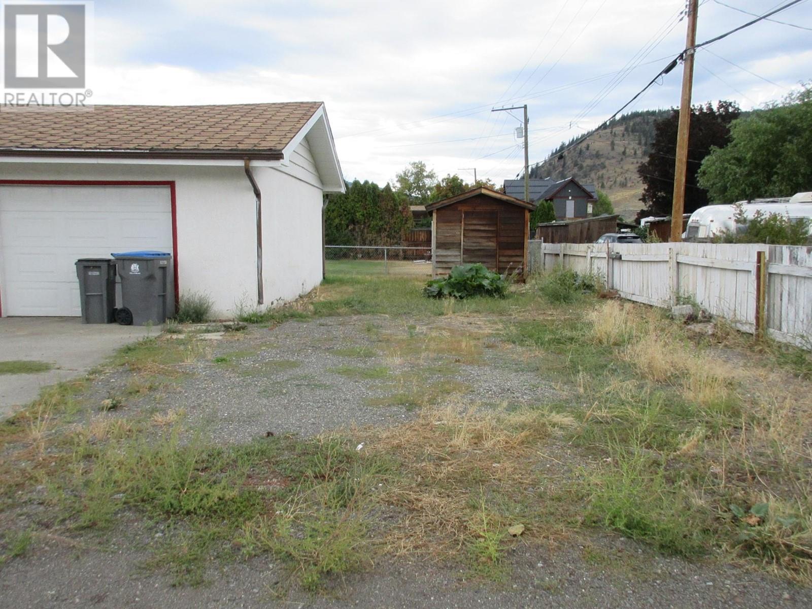 2025 Chapman Street, Merritt, British Columbia  V1K 1B8 - Photo 29 - 180553