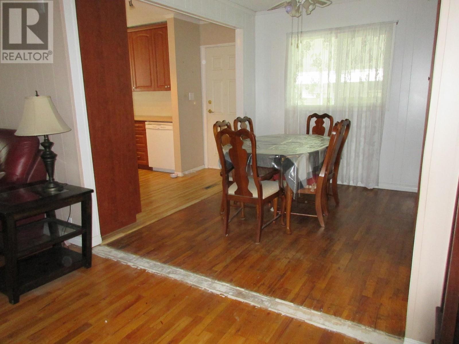 2025 Chapman Street, Merritt, British Columbia  V1K 1B8 - Photo 14 - 180553