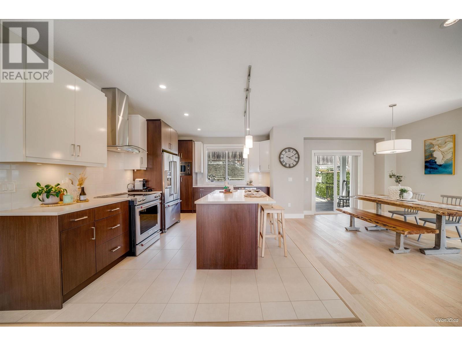 3485 Chandler Street, Coquitlam, British Columbia  V3E 0K2 - Photo 11 - R2918196
