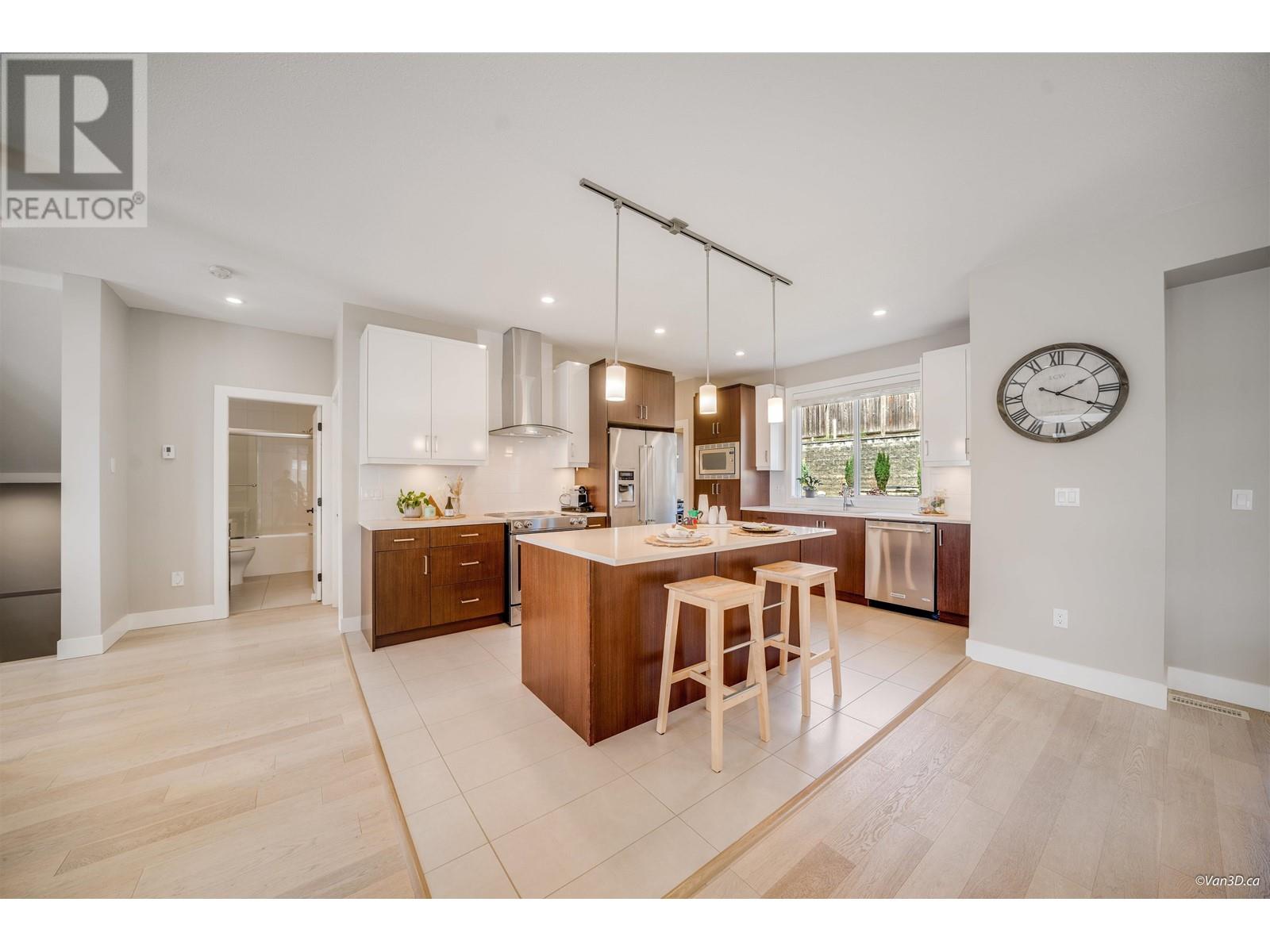 3485 Chandler Street, Coquitlam, British Columbia  V3E 0K2 - Photo 13 - R2918196