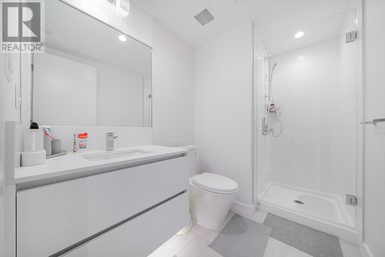 Listing Picture 19 of 24 : 305 2085 SKYLINE COURT, Burnaby / 本拿比 - 魯藝地產 Yvonne Lu Group - MLS Medallion Club Member