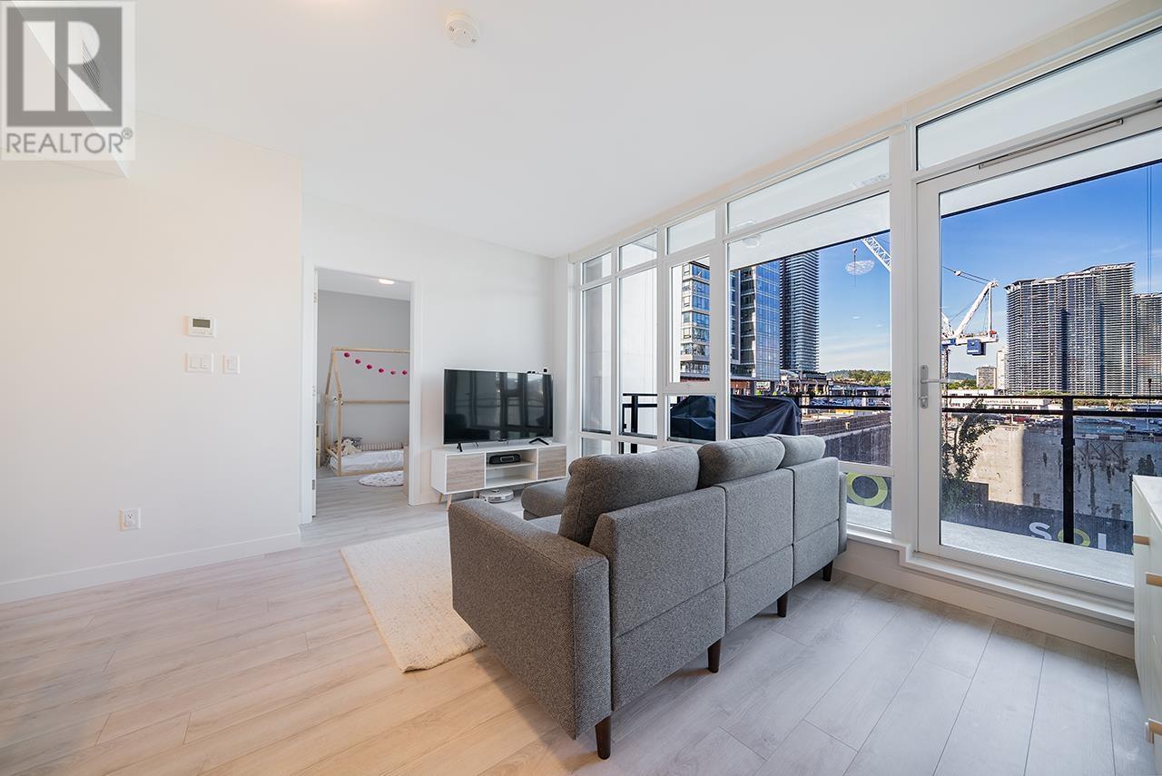 Listing Picture 9 of 24 : 305 2085 SKYLINE COURT, Burnaby / 本拿比 - 魯藝地產 Yvonne Lu Group - MLS Medallion Club Member