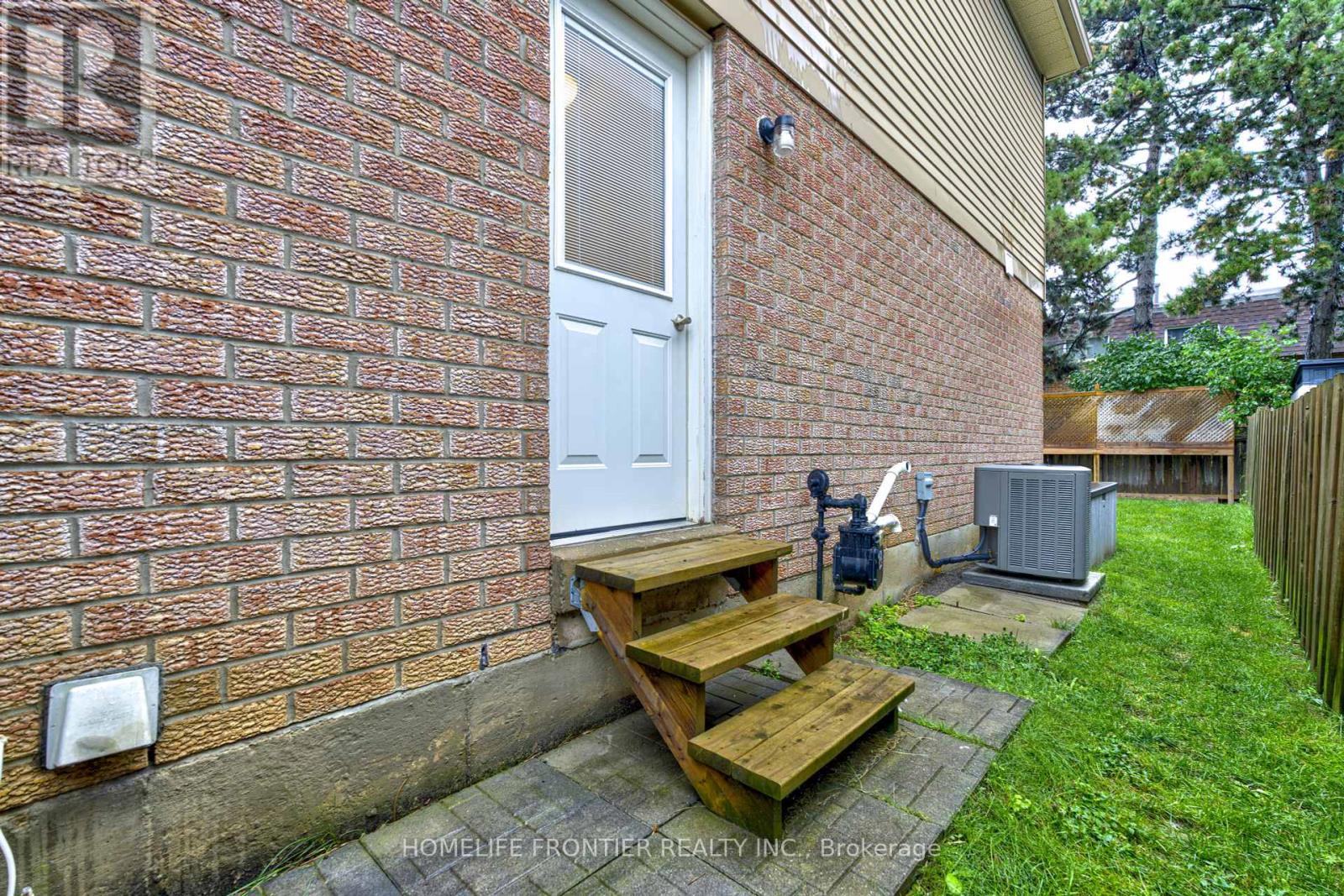 358 Woodlawn Crescent, Milton (Bronte Meadows), Ontario  L9T 4T5 - Photo 24 - W9269849