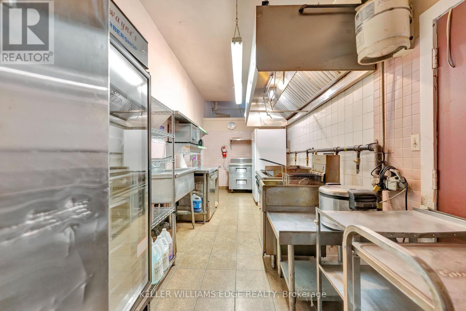 225 Parkdale Avenue N, Hamilton (Normanhurst), Ontario L8H 5X4 - Photo 10 - X9269880