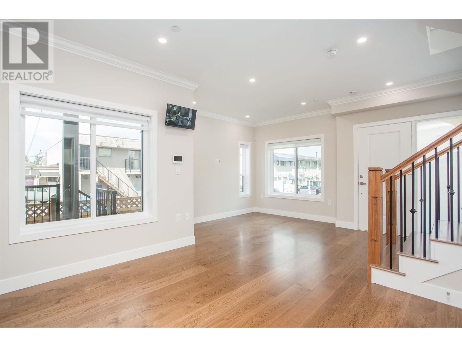 2028 E 42nd Avenue, Vancouver, British Columbia  V5P 1L8 - Photo 8 - R2918223