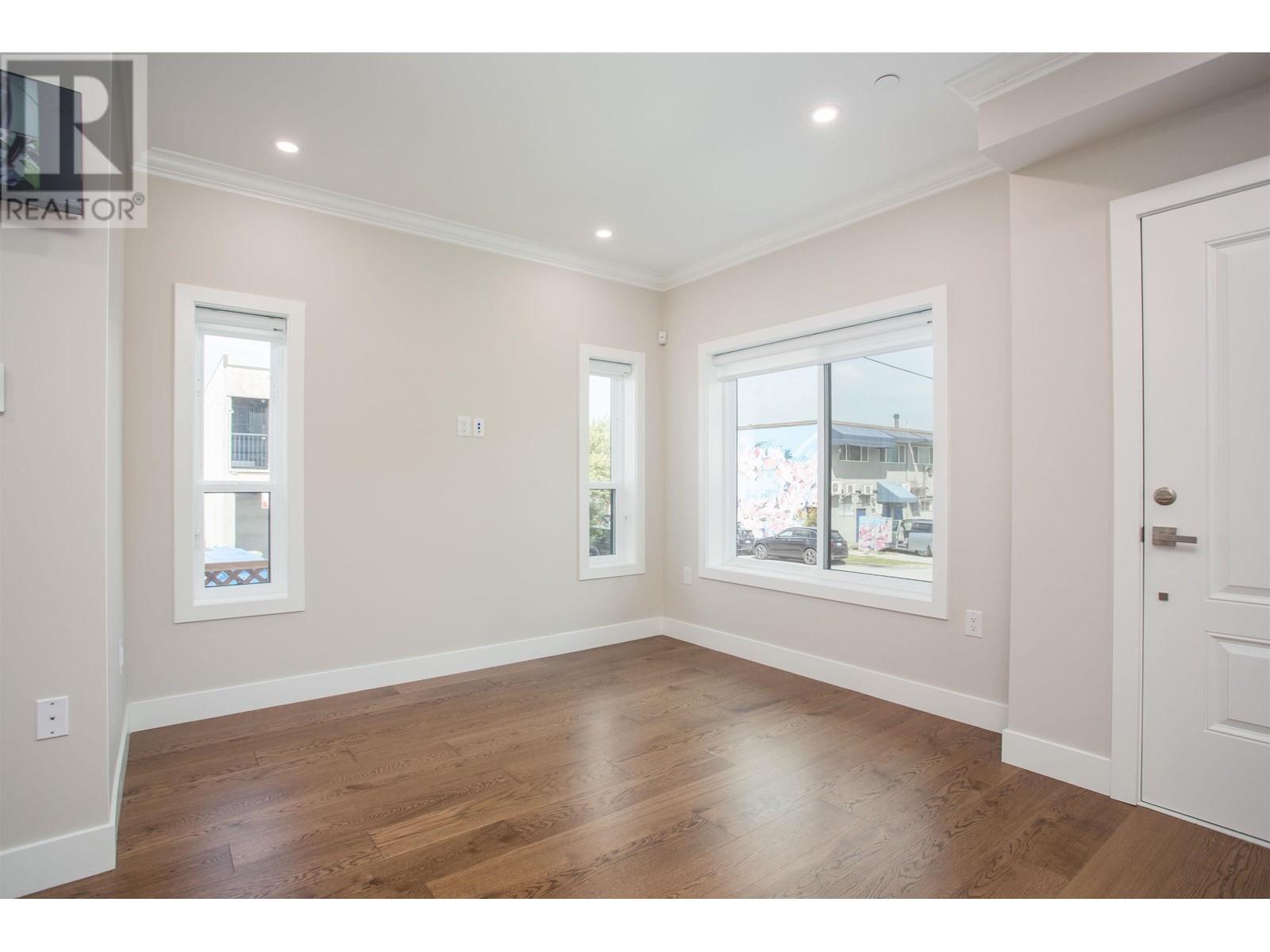 2028 E 42nd Avenue, Vancouver, British Columbia  V5P 1L8 - Photo 9 - R2918223