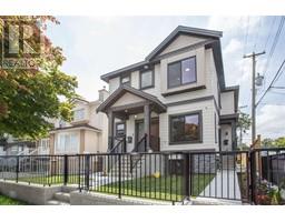 2028 E 42ND AVENUE, Vancouver, British Columbia