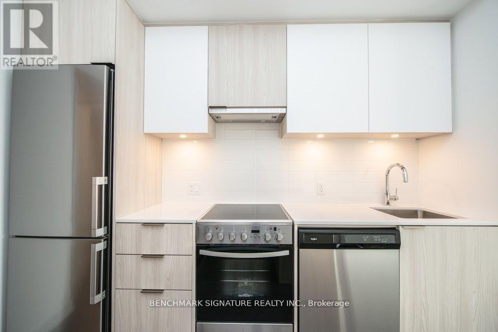 1805 - 203 College Street, Toronto, Ontario  M5T 1P9 - Photo 3 - C9269936