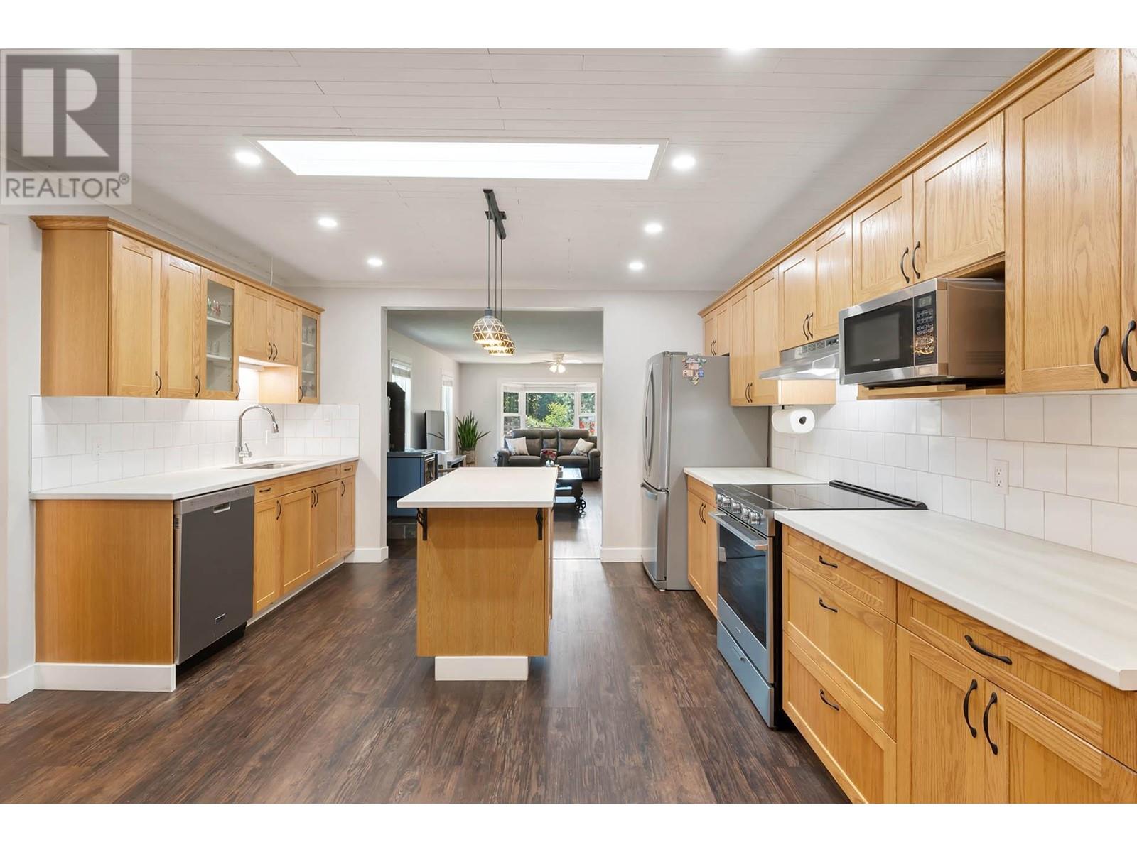 41 Lakeview Drive, Clearwater, British Columbia  V0E 1N2 - Photo 11 - 180557