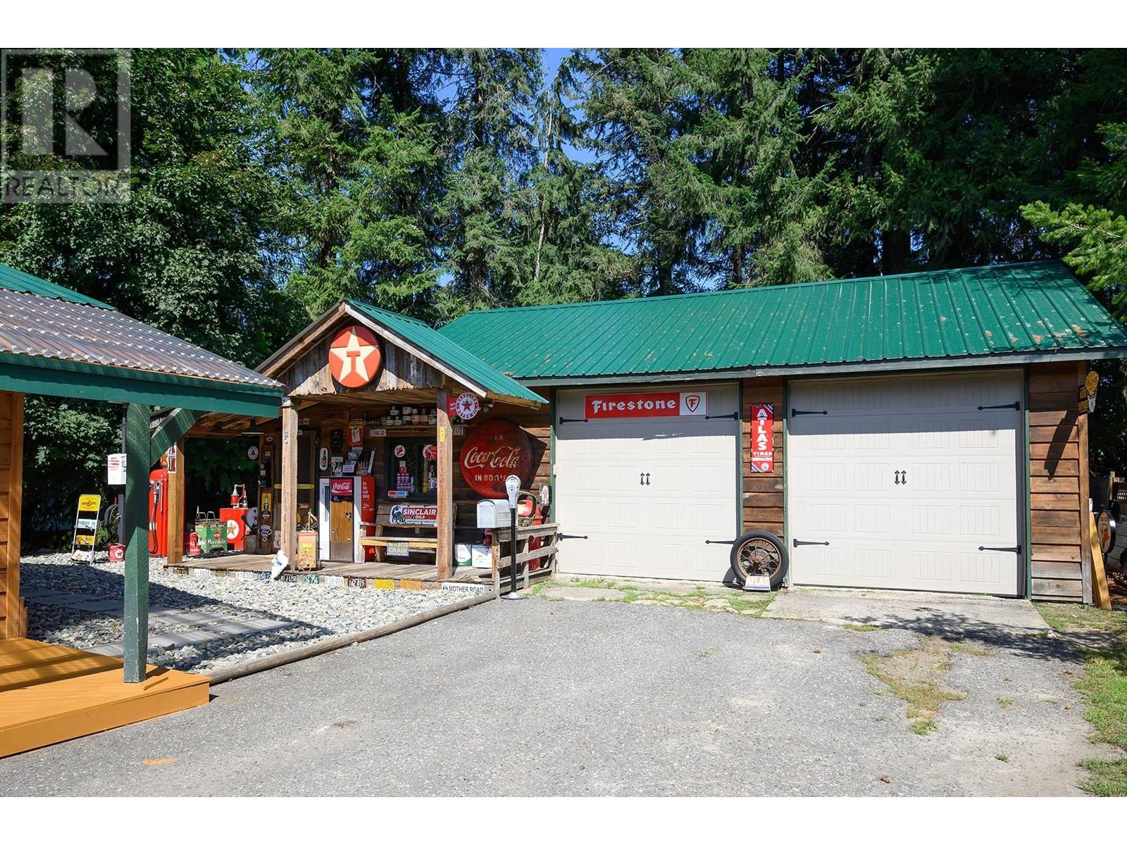 41 Lakeview Drive, Clearwater, British Columbia  V0E 1N2 - Photo 2 - 180557