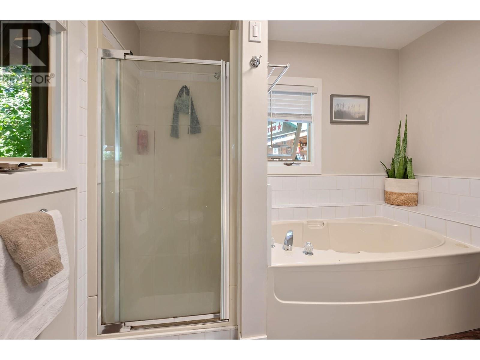 41 Lakeview Drive, Clearwater, British Columbia  V0E 1N2 - Photo 26 - 180557