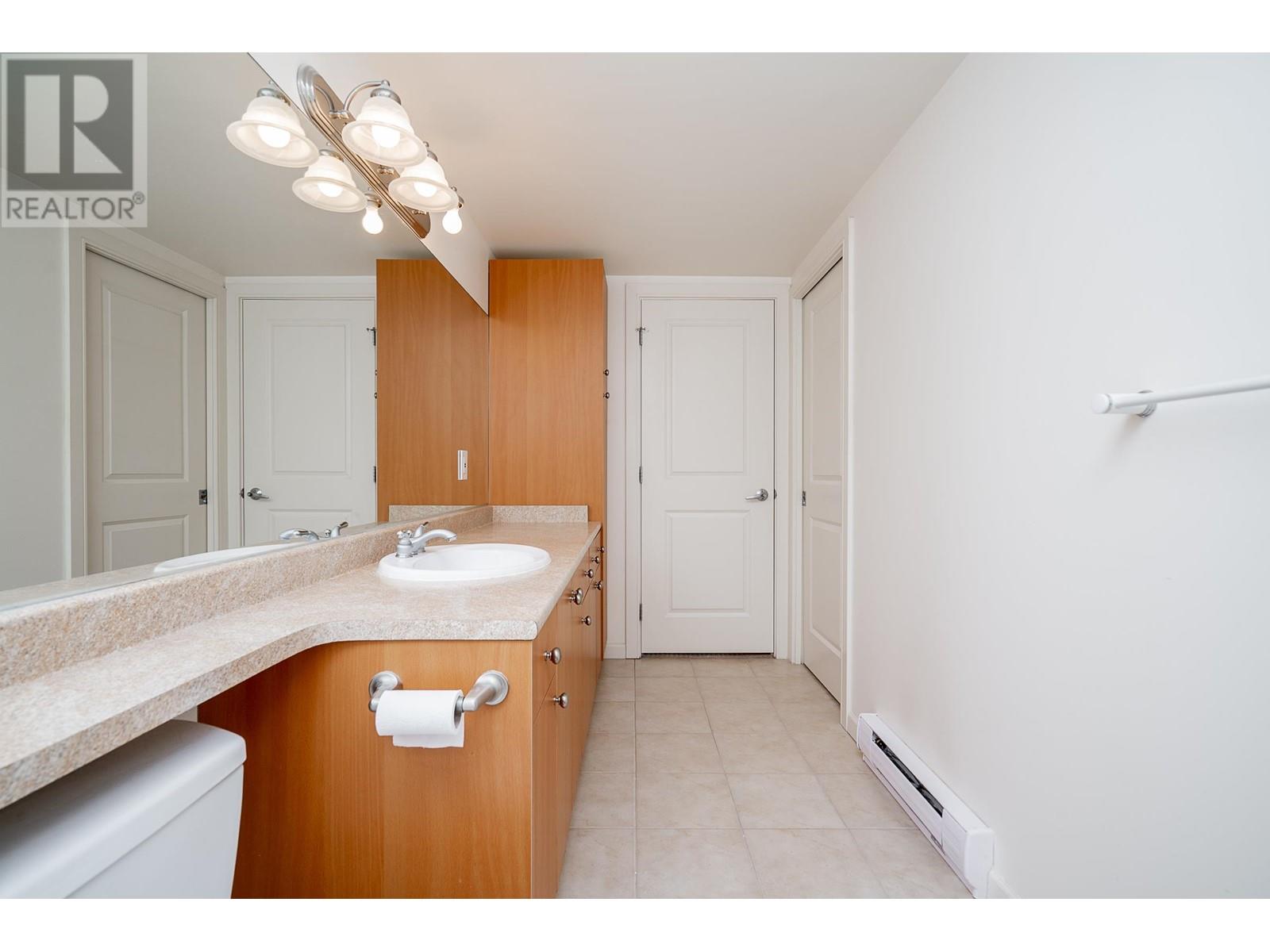 Listing Picture 28 of 28 : TH8 1889 ROSSER AVENUE, Burnaby / 本拿比 - 魯藝地產 Yvonne Lu Group - MLS Medallion Club Member