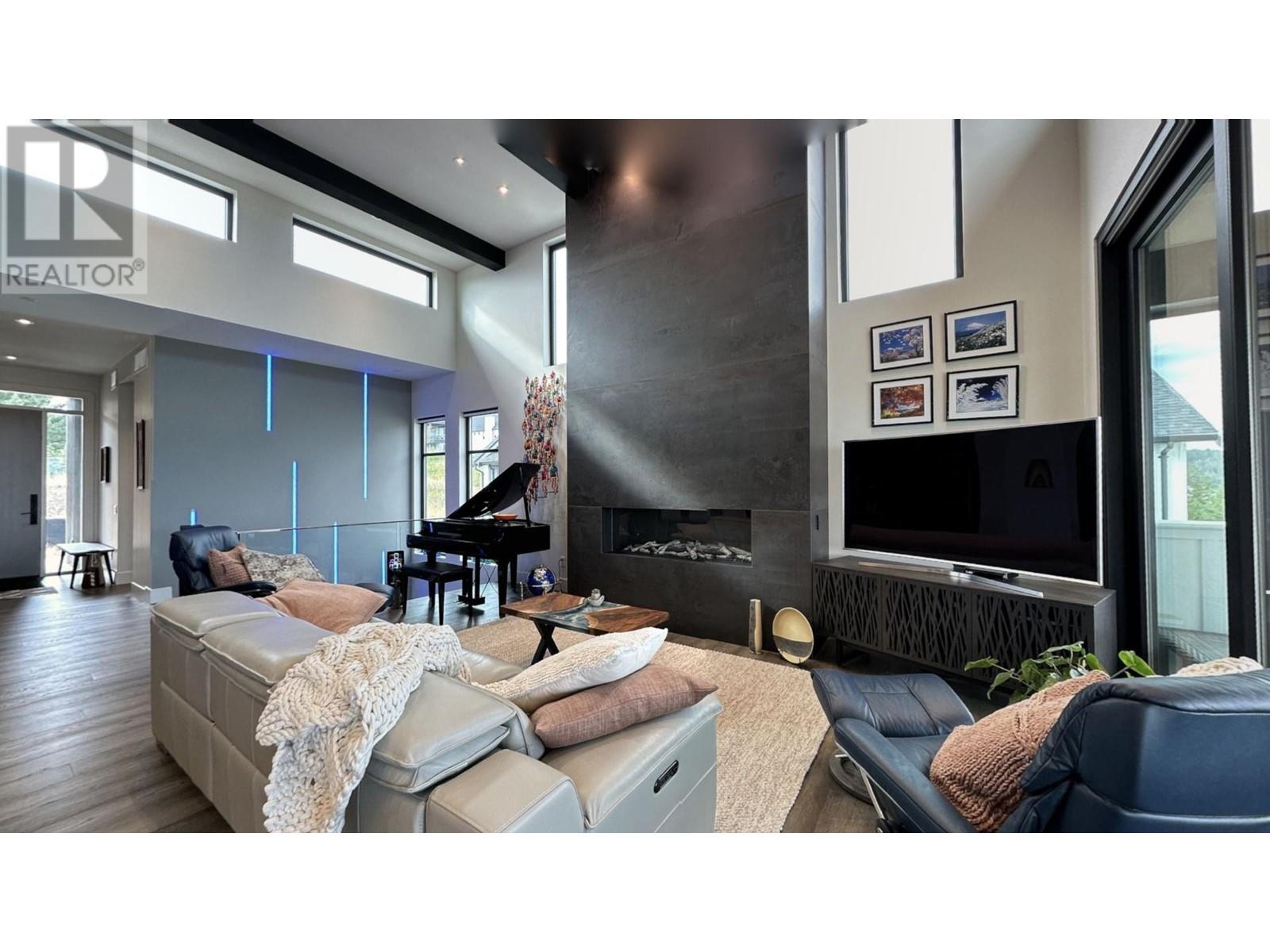 224 Diamond Way, Vernon, British Columbia  V1H 0A2 - Photo 7 - 10322725