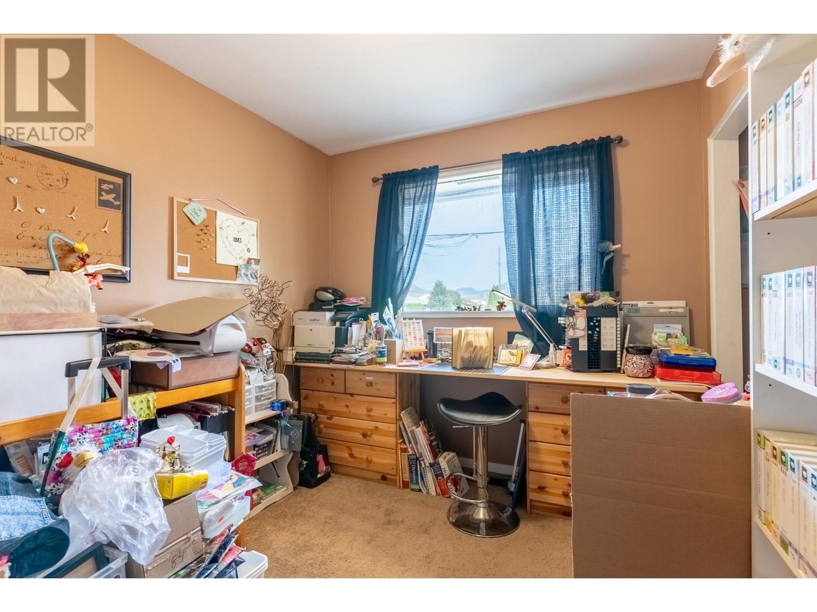 923 12th Street, Kamloops, British Columbia  V2B 3C3 - Photo 6 - 180559