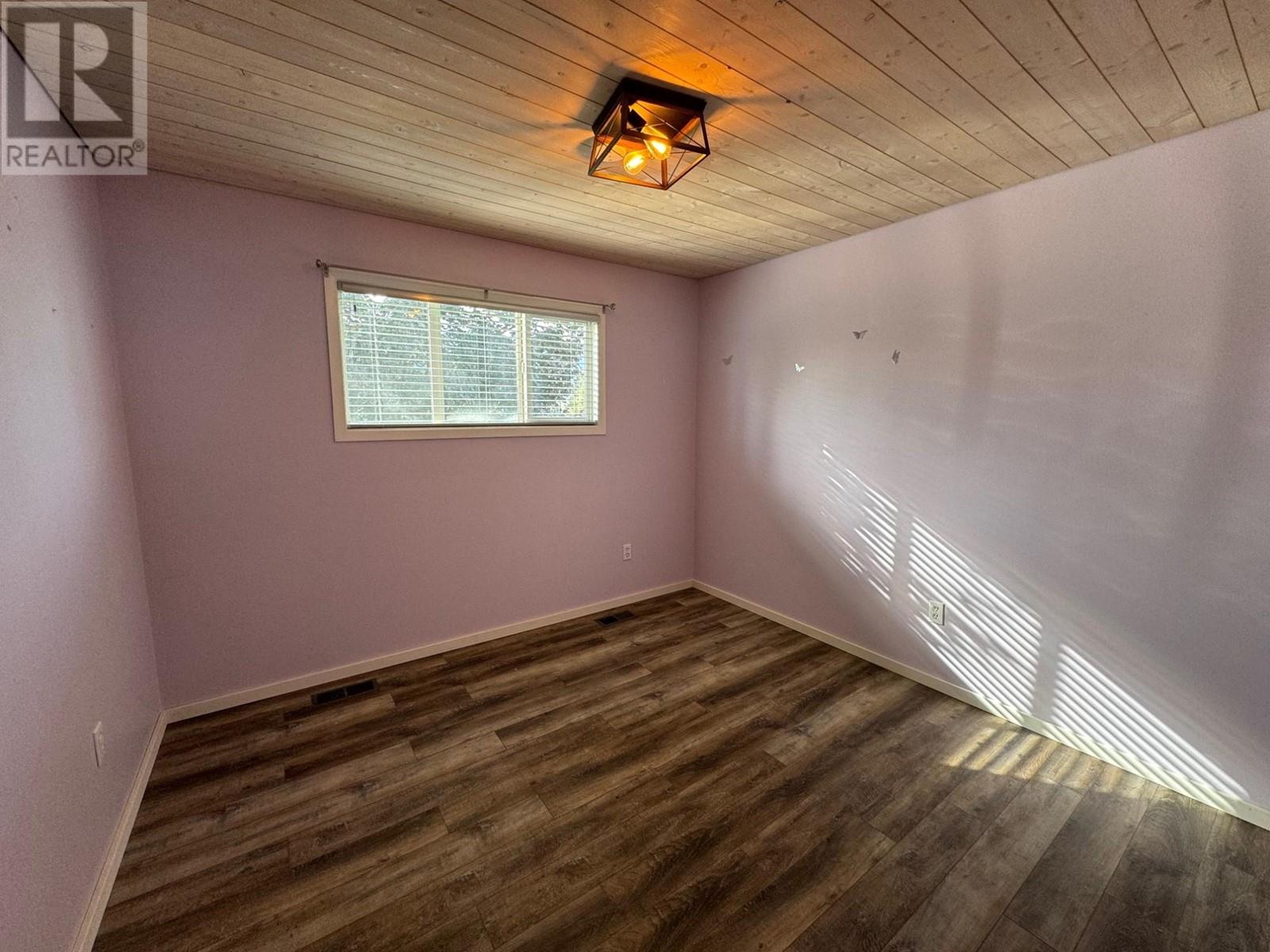 2325 Reid Ave, Merritt, British Columbia  V1K 1J5 - Photo 7 - 180563