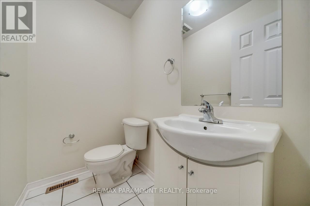 18 Brando Avenue, Markham (Middlefield), Ontario  L3S 4H2 - Photo 12 - N9270236