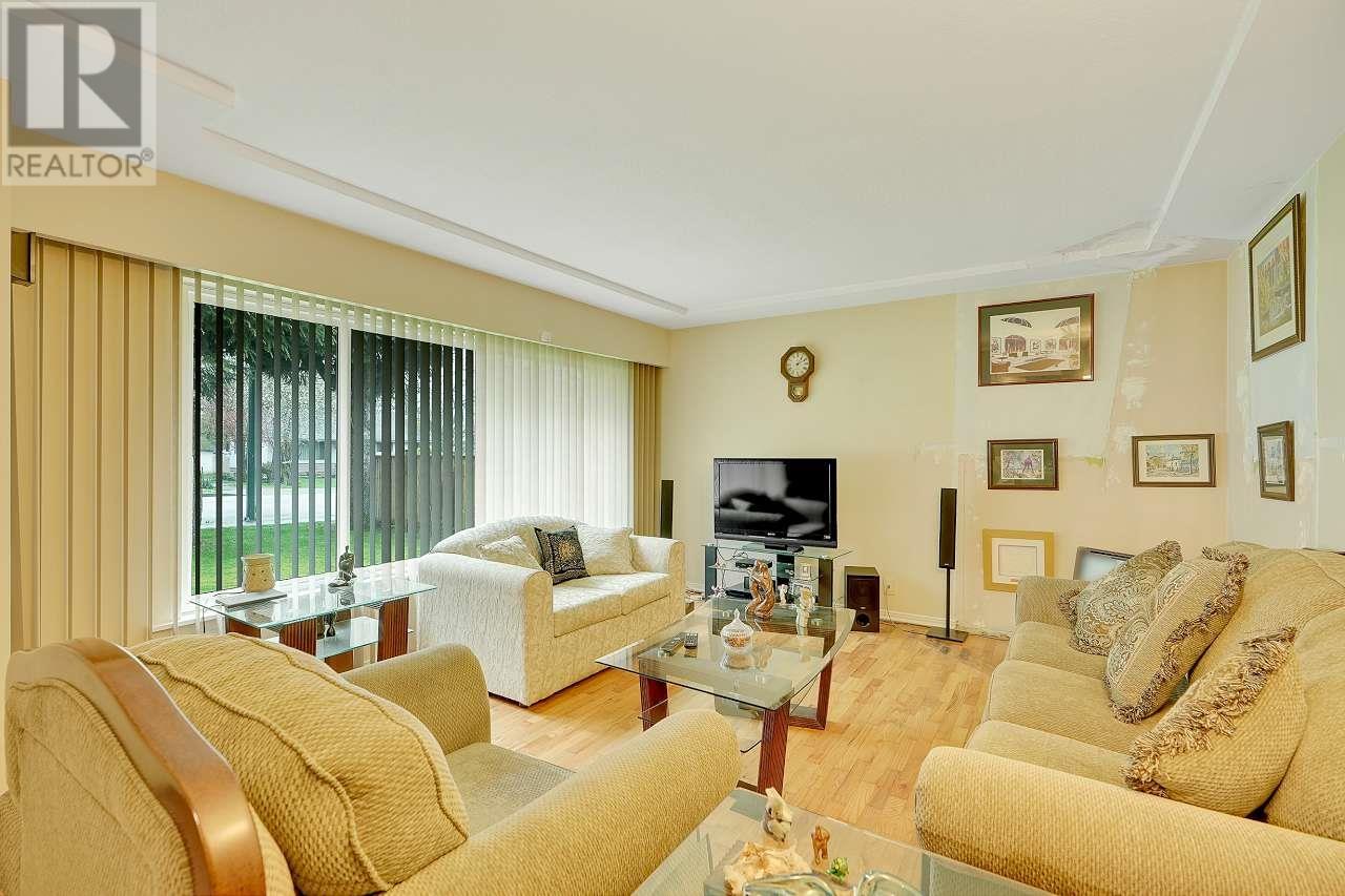 Property at 23979 118 AVENUE image 1