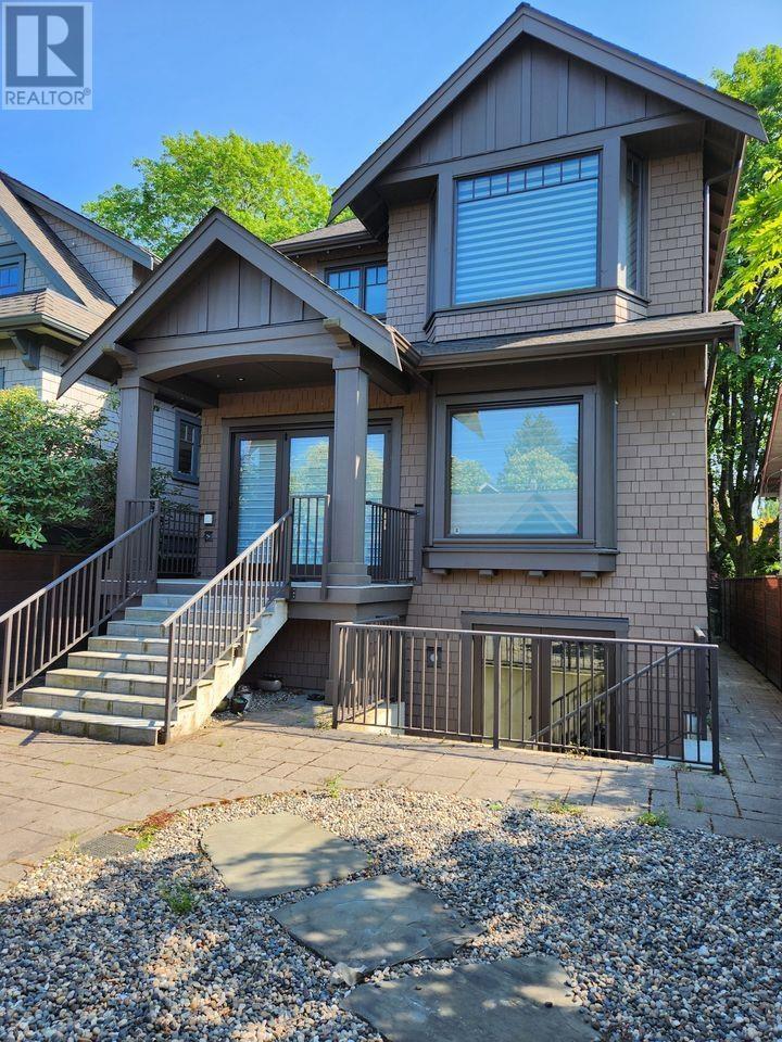 2955 W 13 AVENUE, vancouver, British Columbia