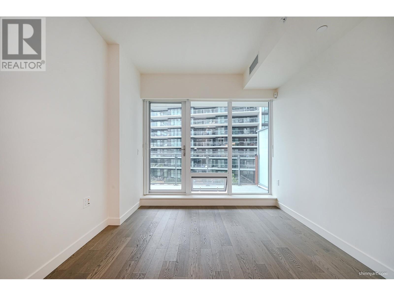 Listing Picture 20 of 26 : 306 6811 PEARSON WAY, Richmond / 烈治文 - 魯藝地產 Yvonne Lu Group - MLS Medallion Club Member