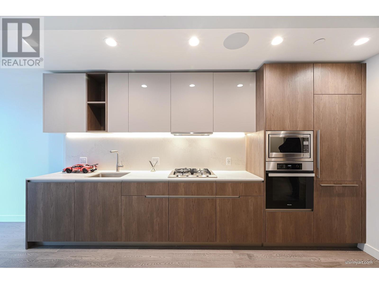 Listing Picture 15 of 26 : 306 6811 PEARSON WAY, Richmond / 烈治文 - 魯藝地產 Yvonne Lu Group - MLS Medallion Club Member