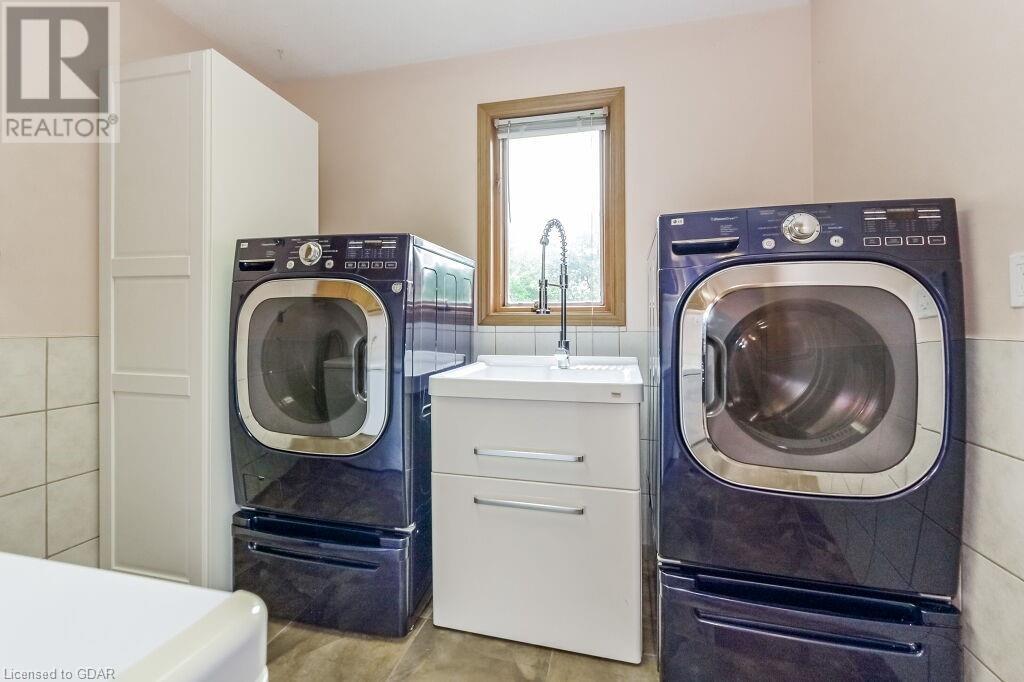 7678 Eighth Line, Guelph, Ontario  N1H 6J2 - Photo 21 - 40622426