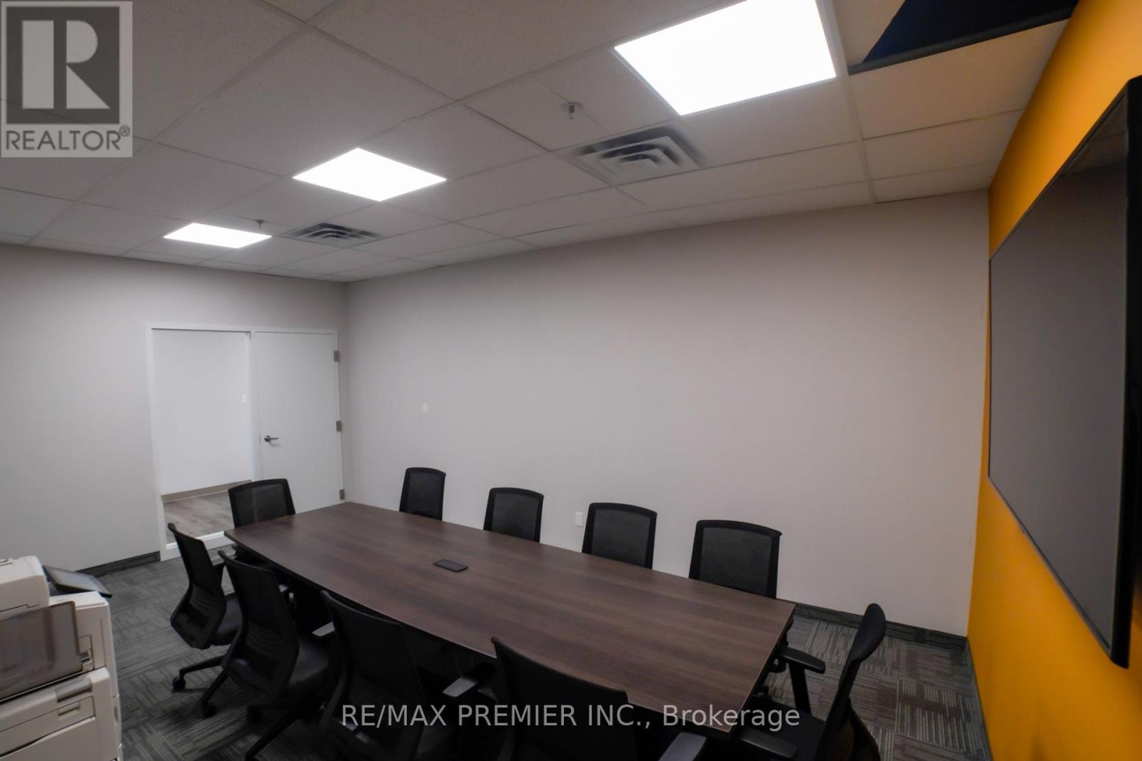 100-25 - 1075 North Service Road, Oakville (Glen Abbey), Ontario  L6M 2G2 - Photo 9 - W9233832