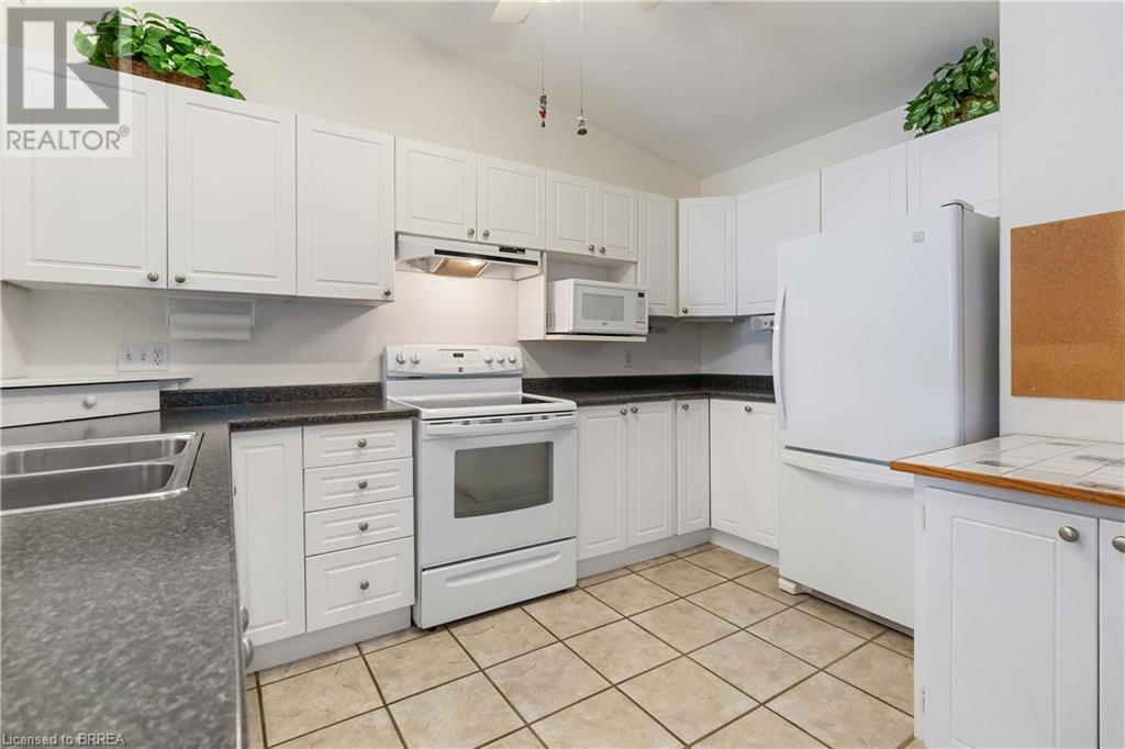 24 Griffiths Drive Unit# 19, Paris, Ontario N3L 4C5 - Photo 12 - 40574231