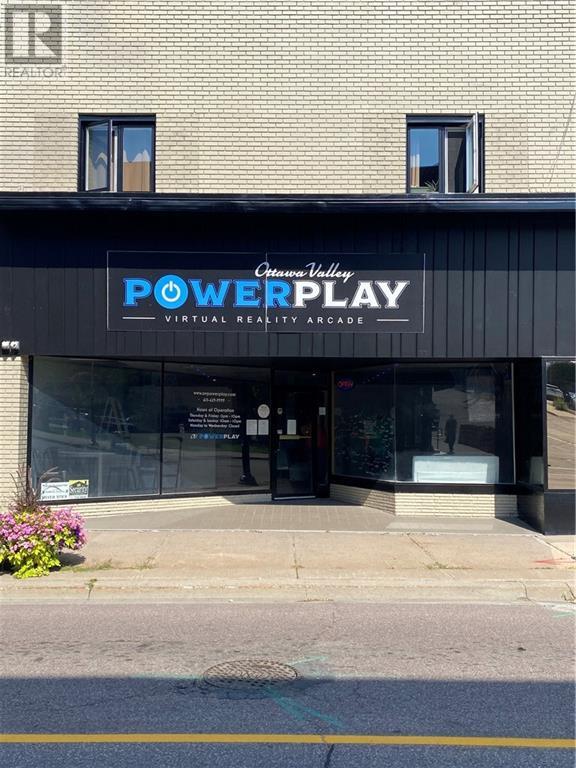 213 Pembroke Street W, Pembroke, Ontario  K8A 5N1 - Photo 1 - 1408801