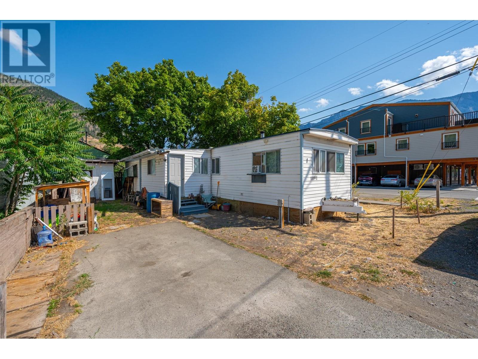 1091 Russell Street, Lillooet, British Columbia  V0K 1V0 - Photo 2 - 180161