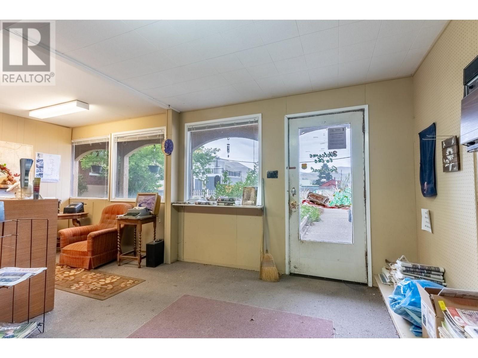 125 4th Street, Ashcroft, British Columbia   - Photo 3 - 180569